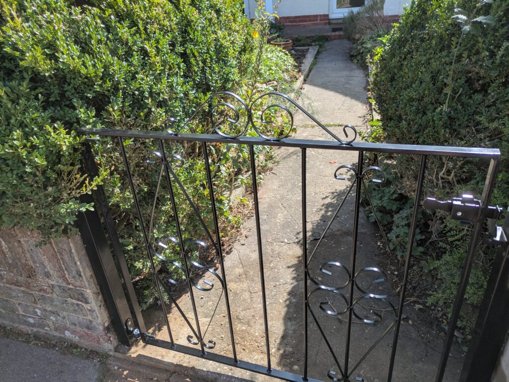 Gate repair in worthing with this newly installed Chelsea bow iron gate