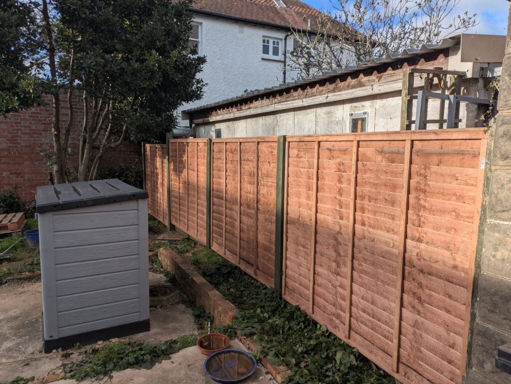 Replacement fencing for a property in Worthing